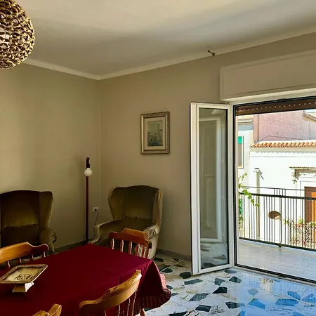 Apartment Ely House *