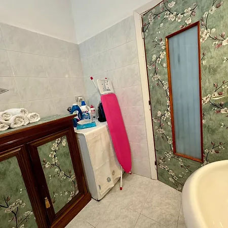 Ely House Apartment *