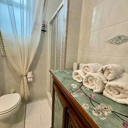 Apartment Ely House *